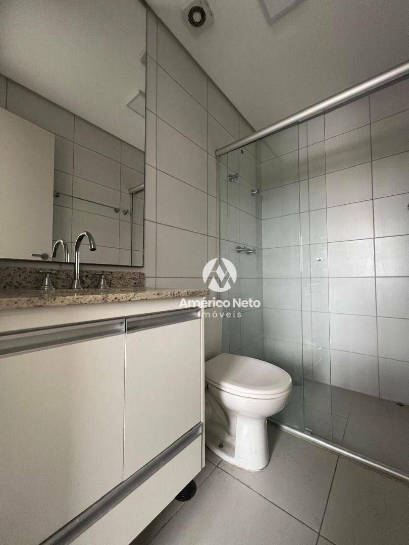 Apartamento para alugar com 2 quartos, 74m² - Foto 7