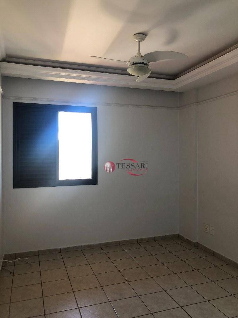 Apartamento para alugar com 3 quartos, 100m² - Foto 12