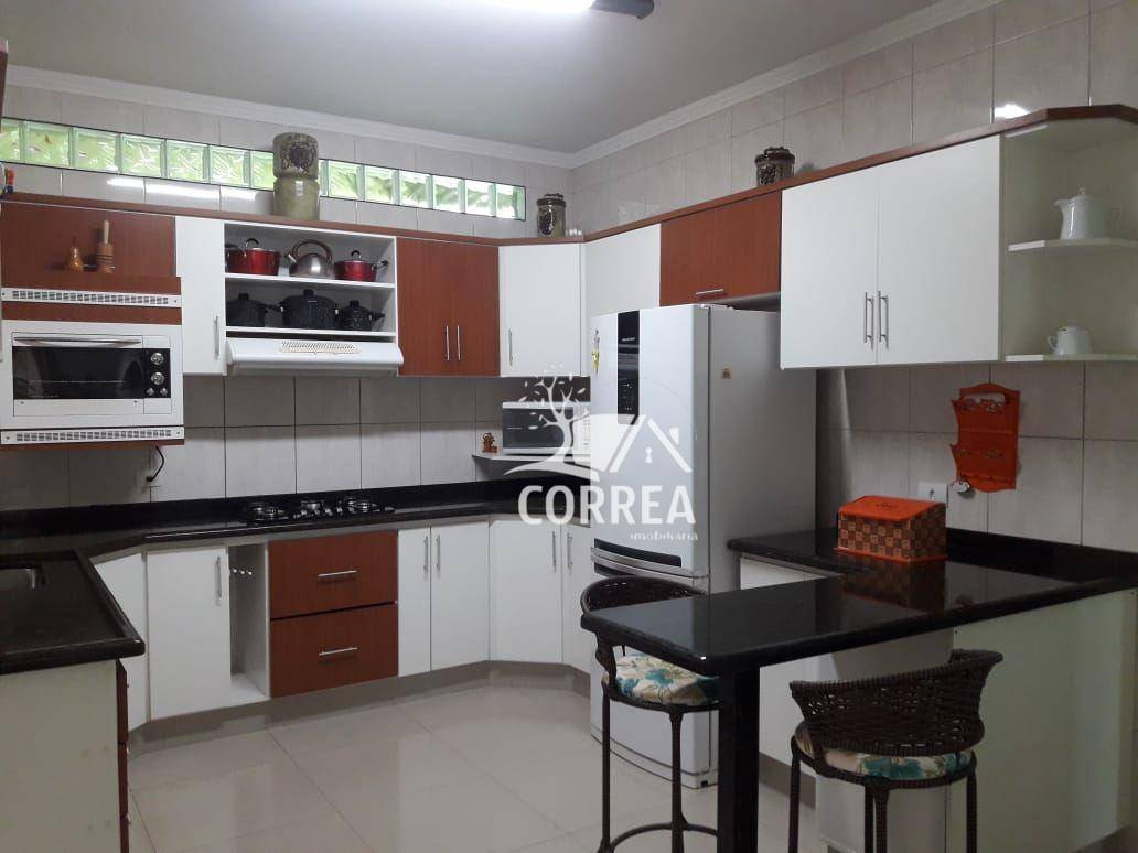 Casa à venda com 3 quartos, 198m² - Foto 12