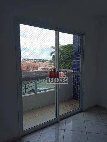 Apartamento à venda com 2 quartos, 63m² - Foto 10