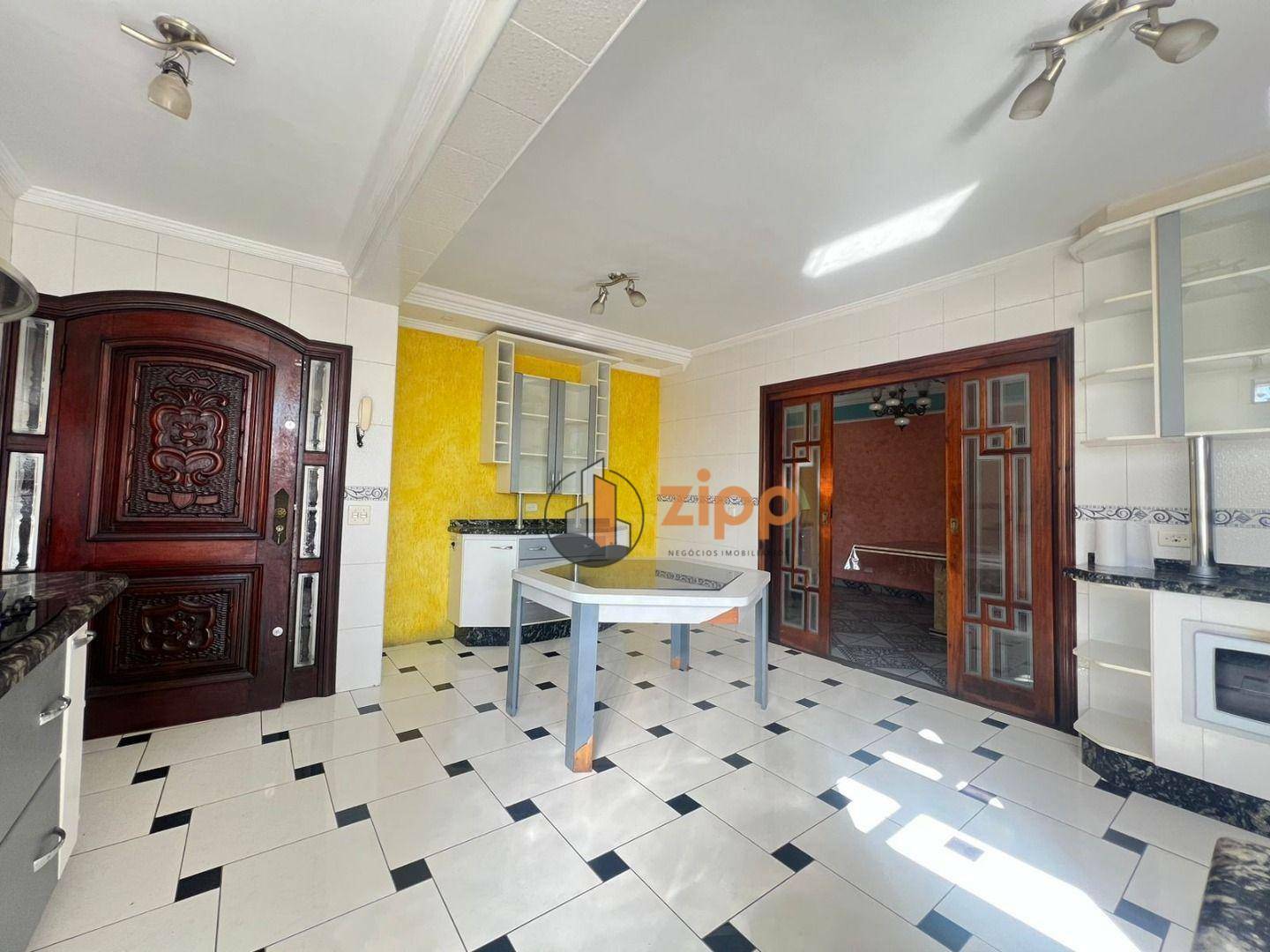 Sobrado à venda com 6 quartos, 300m² - Foto 13