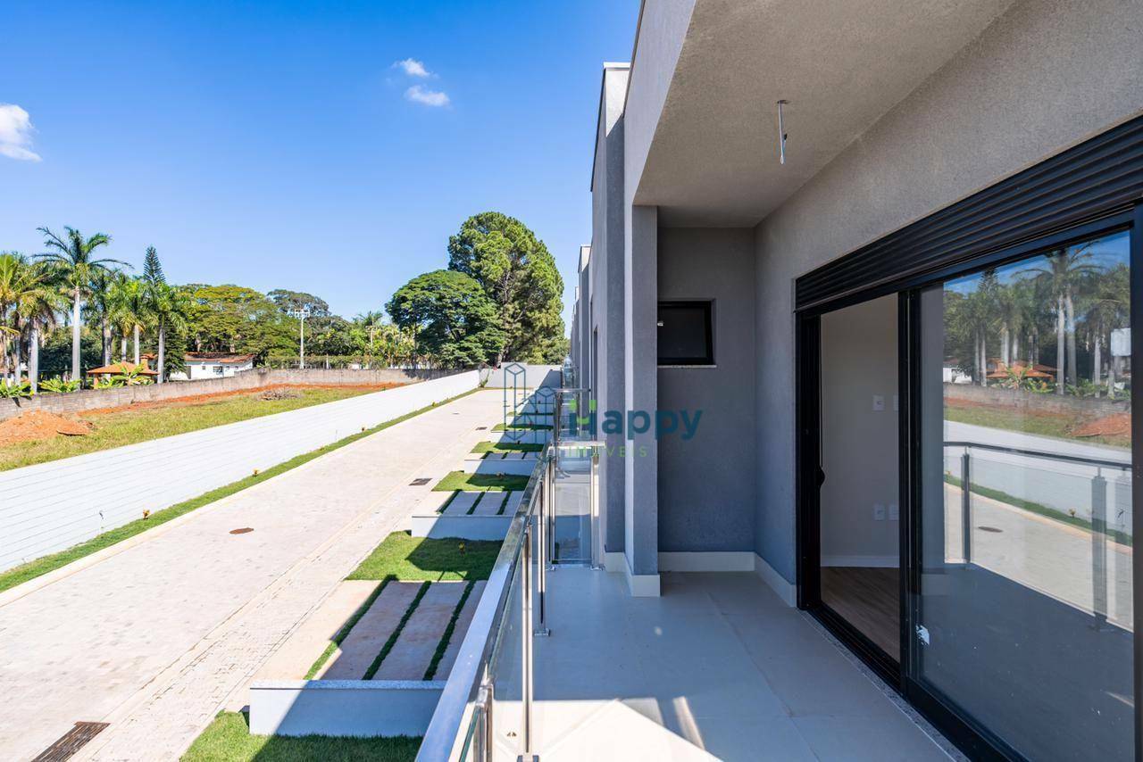 Casa de Condomínio para alugar com 3 quartos, 160m² - Foto 3