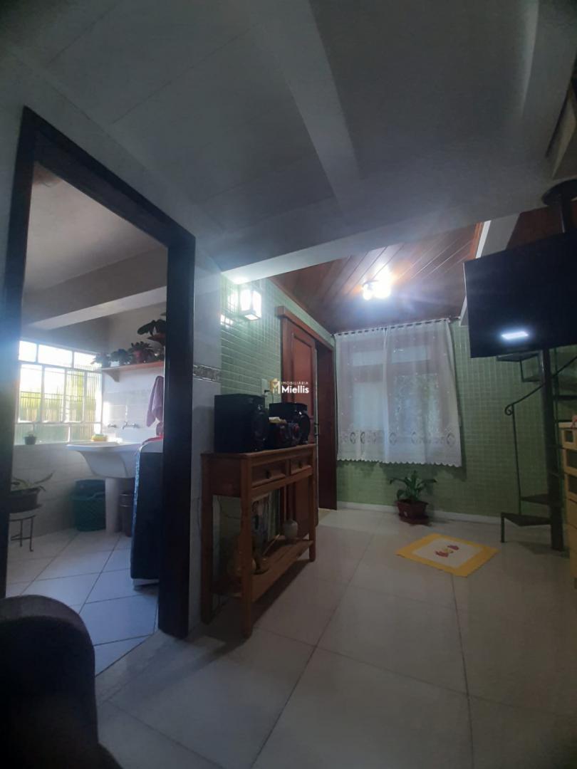 Casa à venda com 3 quartos, 200m² - Foto 11