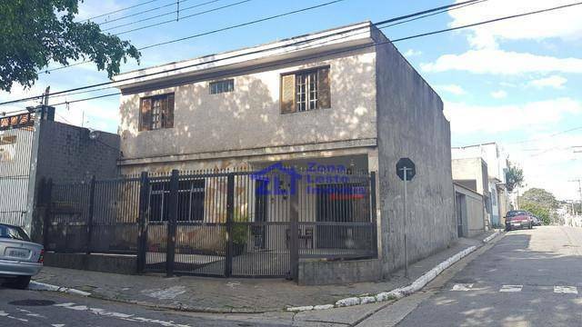 Sobrado à venda com 4 quartos, 172m² - Foto 1