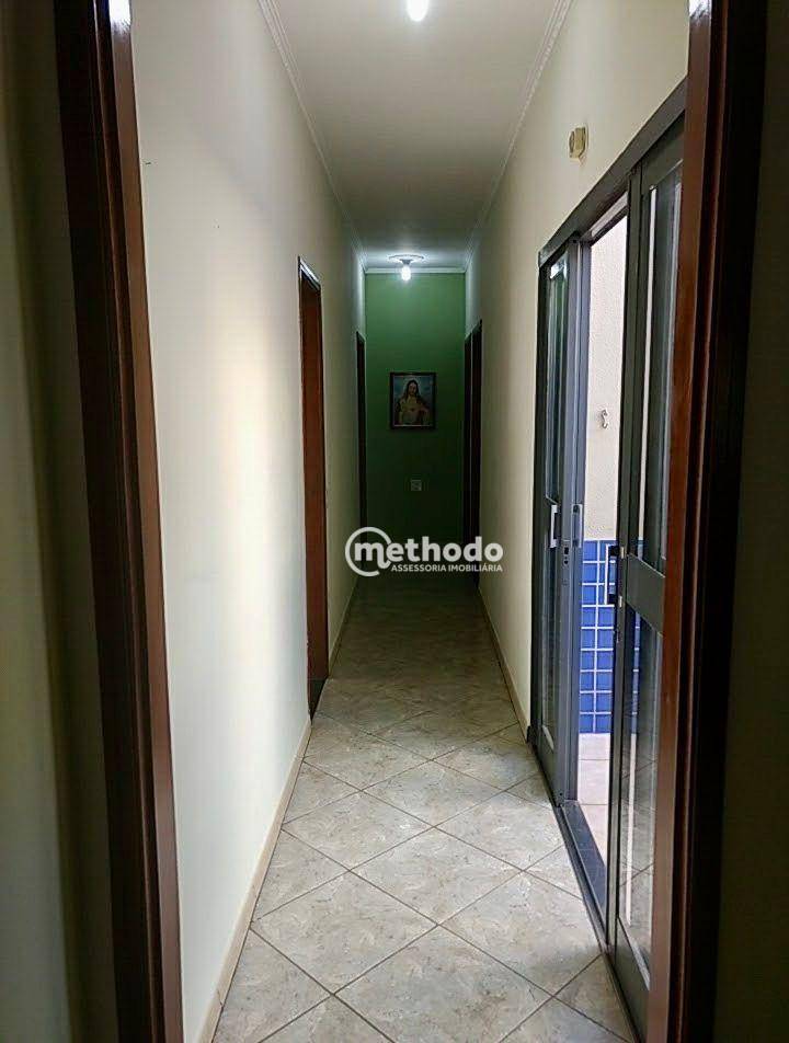 Casa à venda com 3 quartos, 229m² - Foto 7