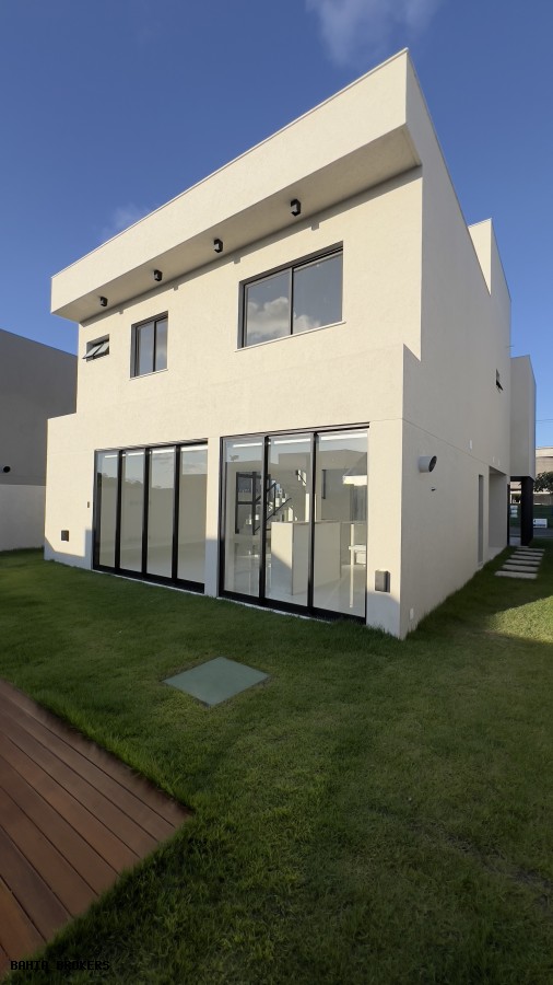 Casa de Condomínio à venda com 4 quartos, 280m² - Foto 14