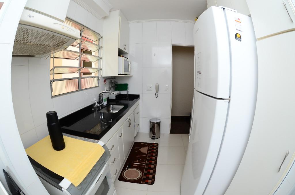 Apartamento à venda com 2 quartos, 60m² - Foto 14