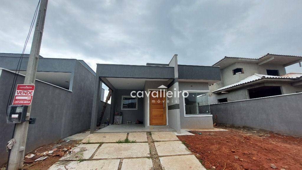 Casa de Condomínio à venda com 3 quartos, 240m² - Foto 1