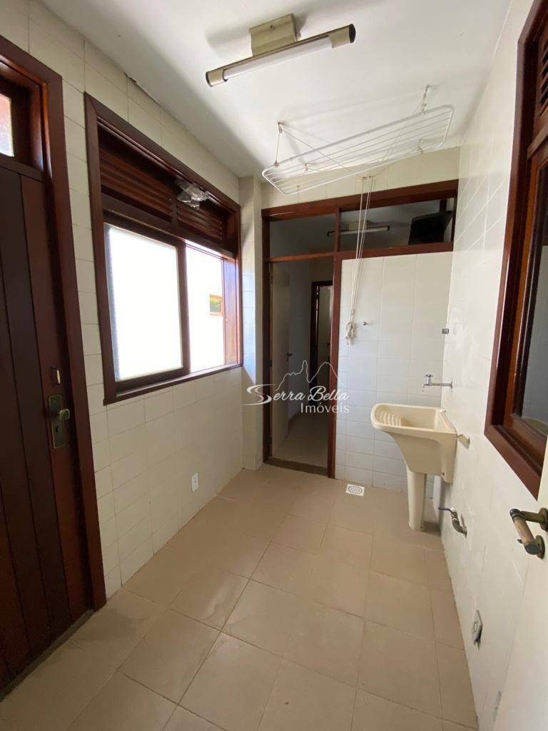 Casa de Condomínio à venda com 5 quartos, 211m² - Foto 12