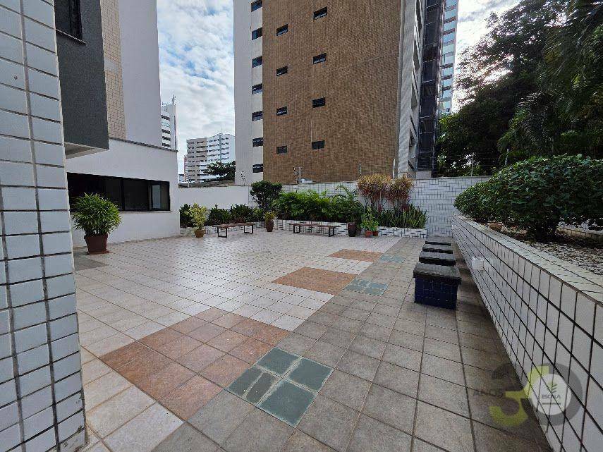 Apartamento à venda com 2 quartos, 67m² - Foto 16