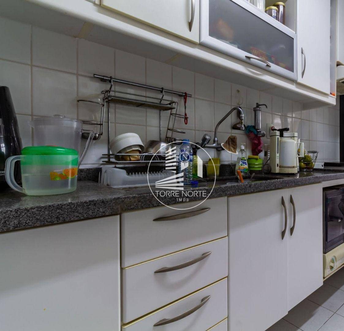 Apartamento à venda com 3 quartos, 90m² - Foto 17