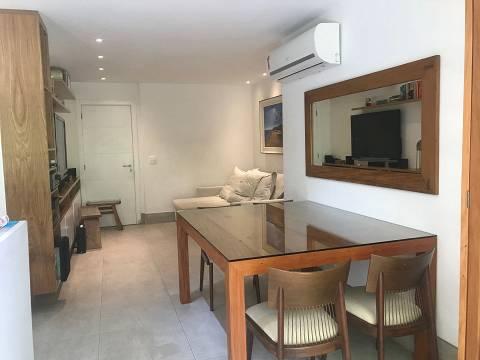 Apartamento à venda com 2 quartos, 80m² - Foto 2