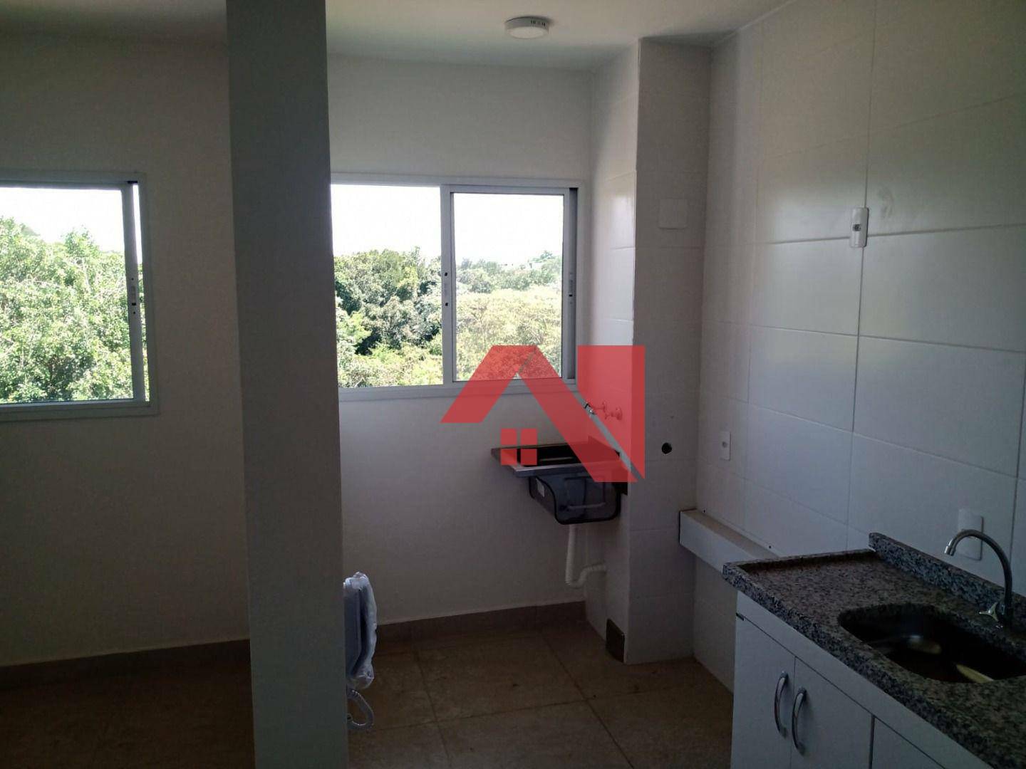 Apartamento à venda com 2 quartos, 44m² - Foto 2