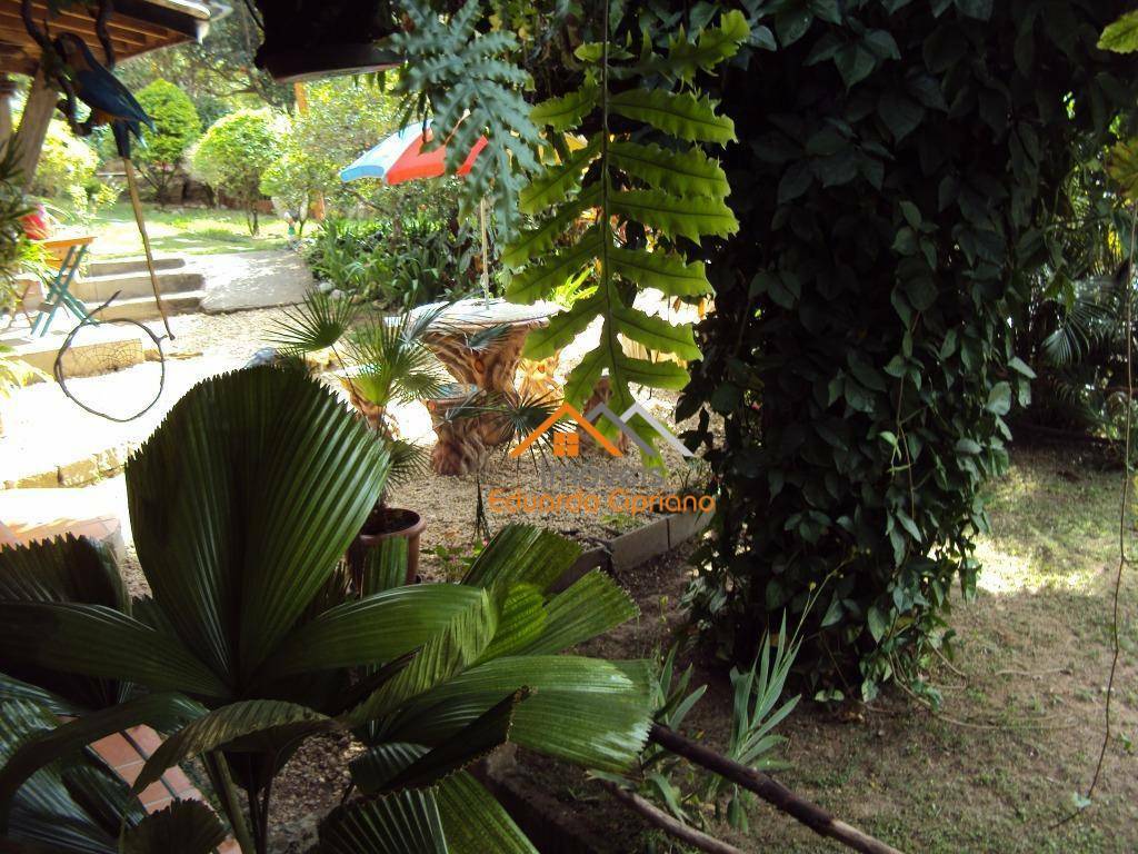 Chácara à venda com 2 quartos, 150m² - Foto 10