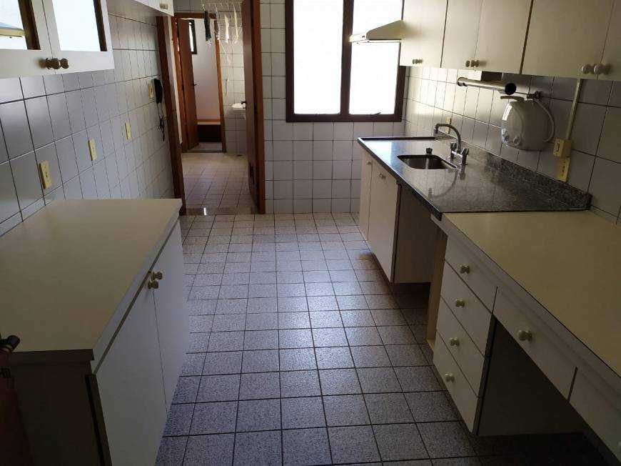 Apartamento à venda com 3 quartos, 109m² - Foto 3