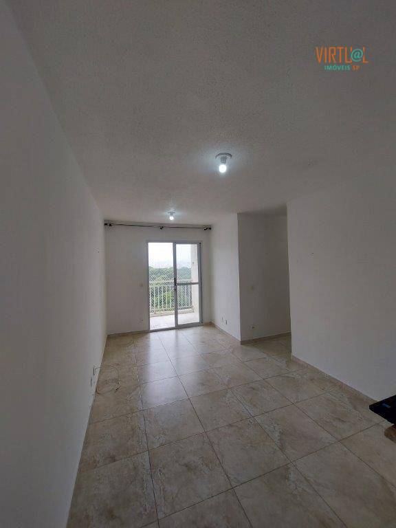 Apartamento à venda com 3 quartos, 62m² - Foto 2