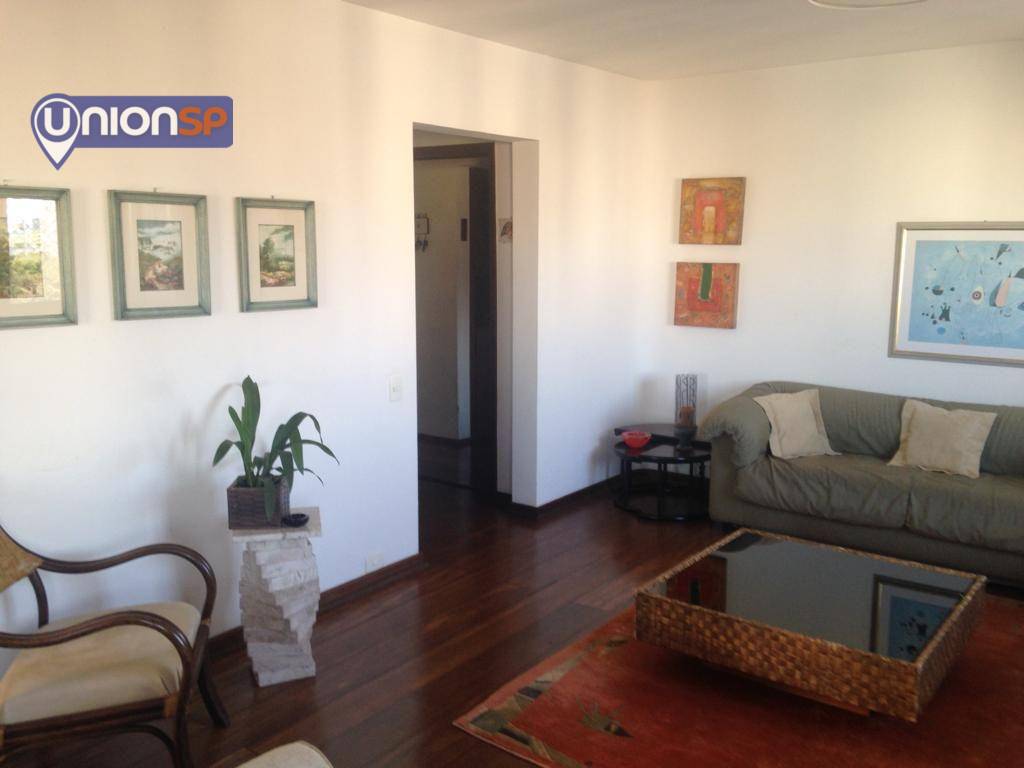 Apartamento à venda com 4 quartos, 195m² - Foto 2