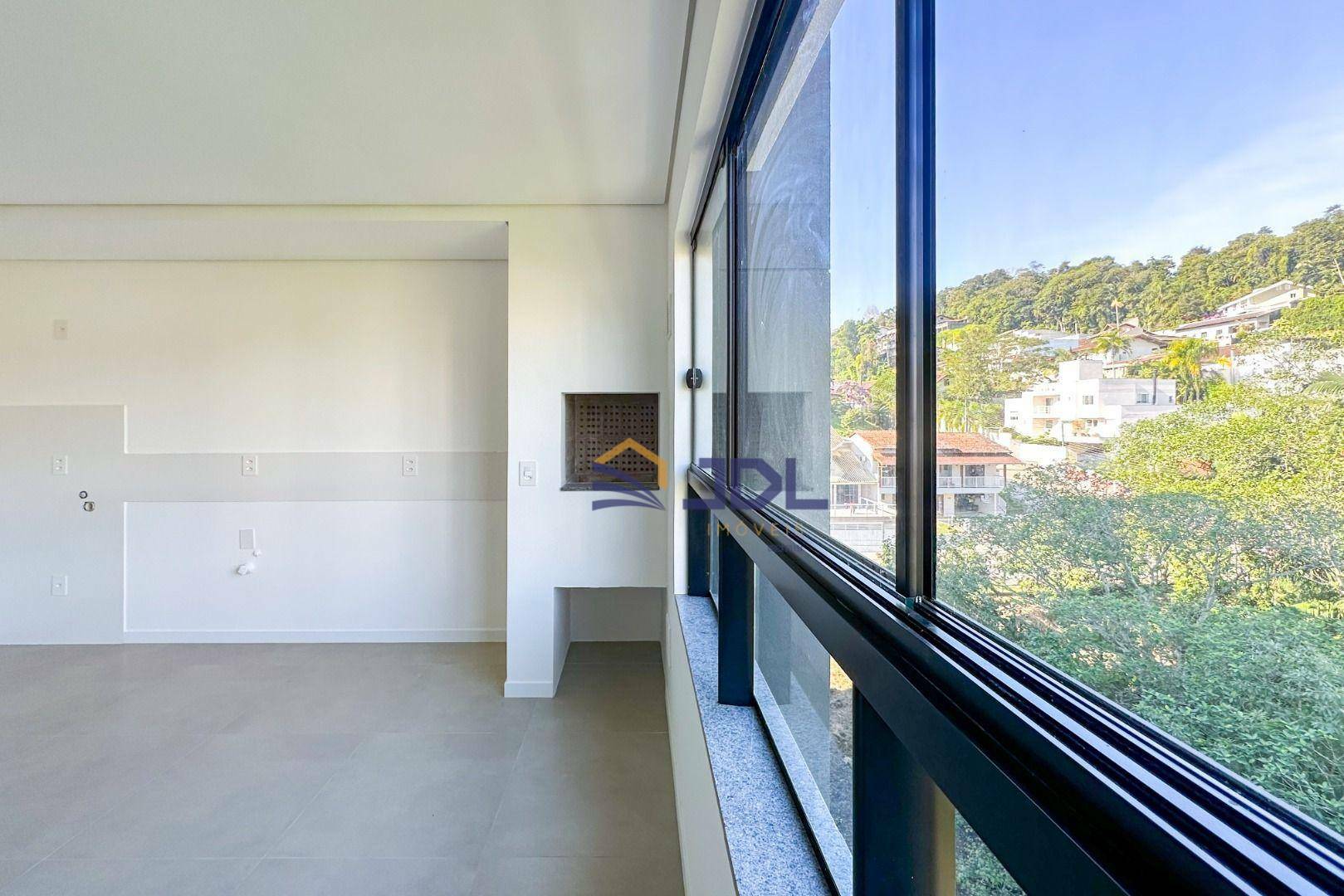 Apartamento à venda com 2 quartos, 63m² - Foto 1