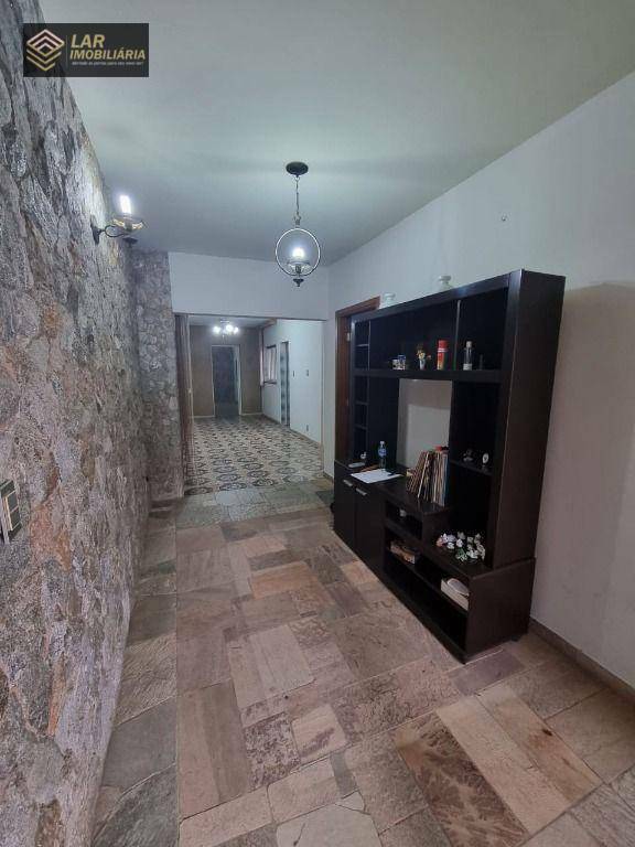 Casa à venda com 2 quartos, 160m² - Foto 4