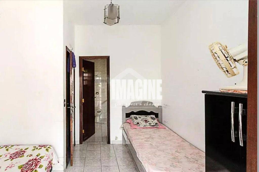 Casa à venda com 4 quartos, 500m² - Foto 4