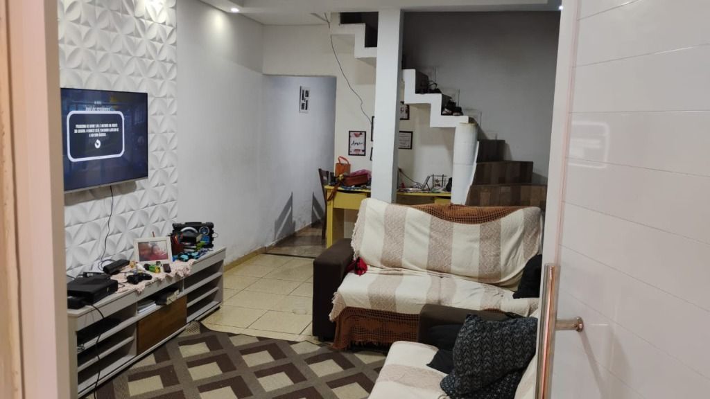 Sobrado à venda com 2 quartos, 160m² - Foto 4