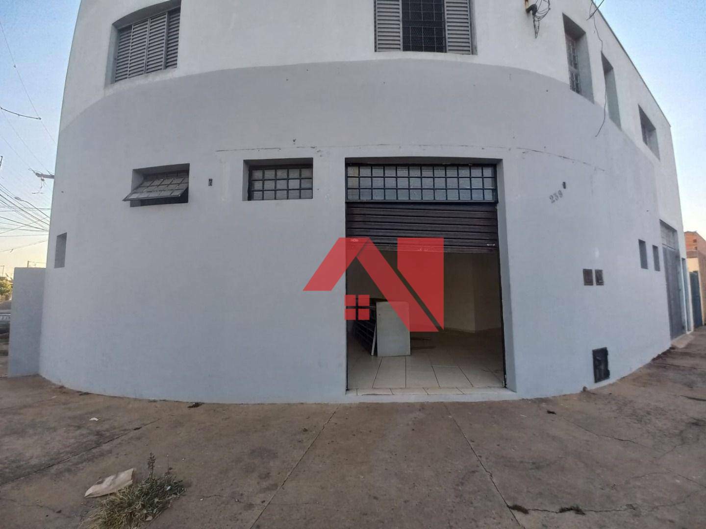 Casa à venda com 2 quartos, 260m² - Foto 13