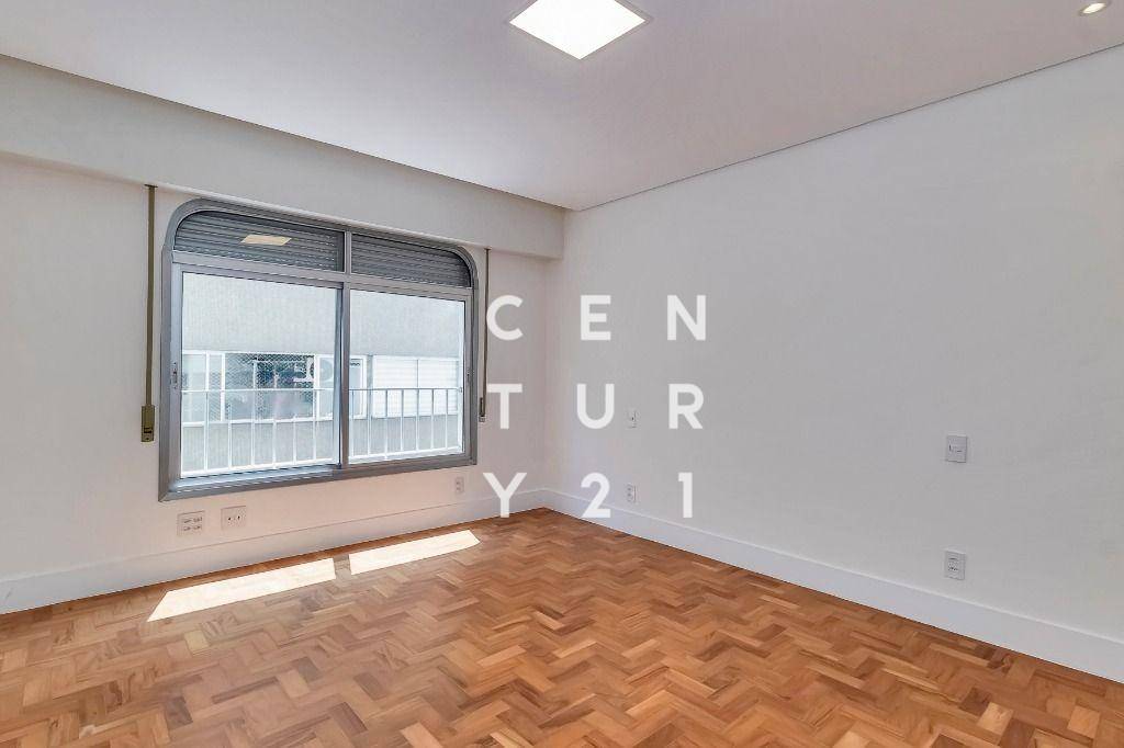 Apartamento à venda com 3 quartos, 219m² - Foto 29