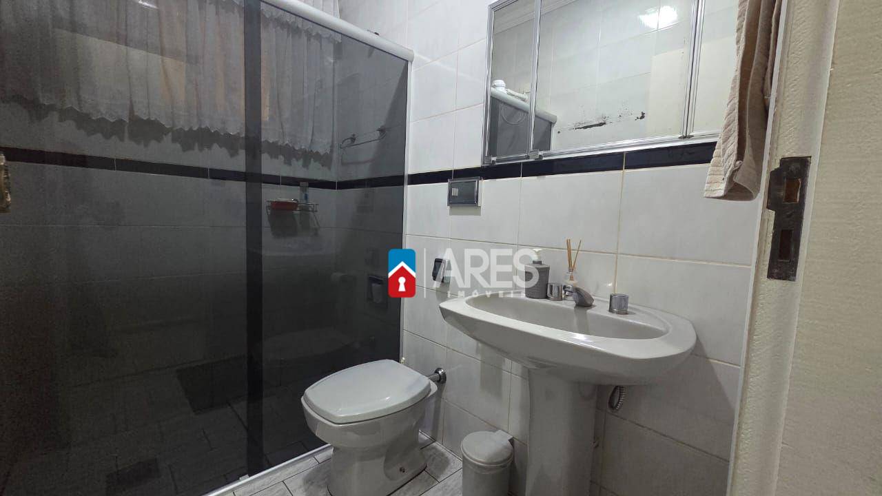 Casa para alugar com 3 quartos, 175m² - Foto 14