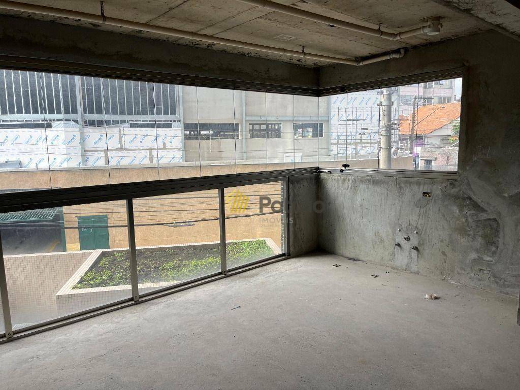 Apartamento à venda com 3 quartos, 165m² - Foto 1