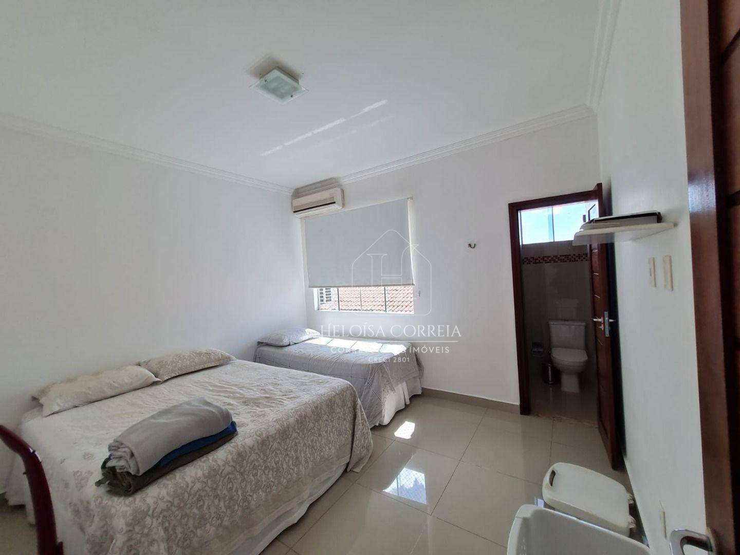 Casa à venda com 4 quartos, 290m² - Foto 15