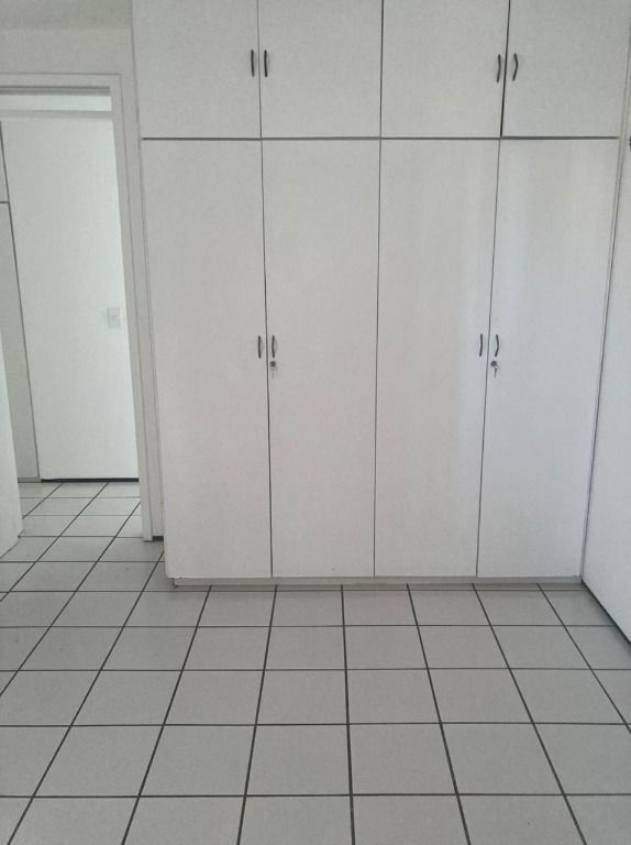 Apartamento à venda com 3 quartos, 143m² - Foto 12