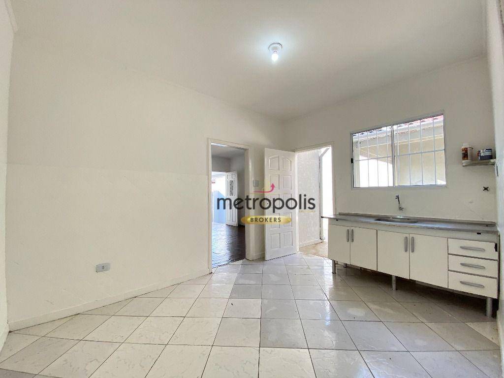 Casa para alugar com 2 quartos, 150m² - Foto 16