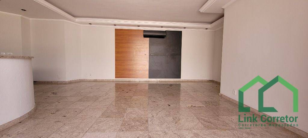 Apartamento à venda com 4 quartos, 190m² - Foto 11