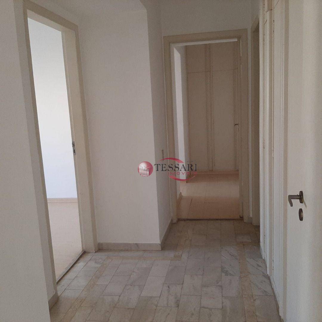 Apartamento à venda com 3 quartos, 167m² - Foto 12