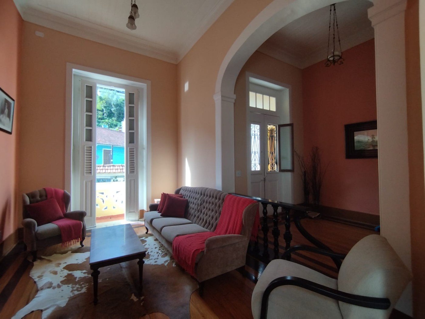 Casa à venda com 4 quartos, 344m² - Foto 2