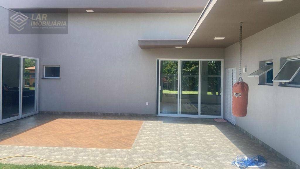 Casa de Condomínio à venda e aluguel com 4 quartos, 500m² - Foto 21