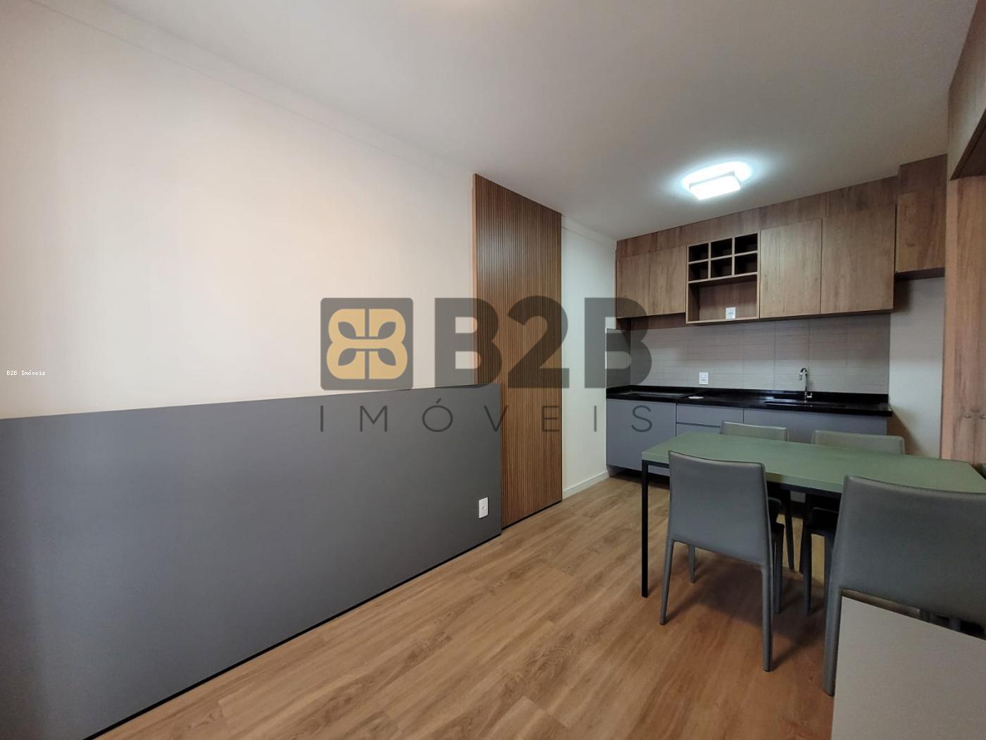 Apartamento à venda com 2 quartos, 47m² - Foto 1