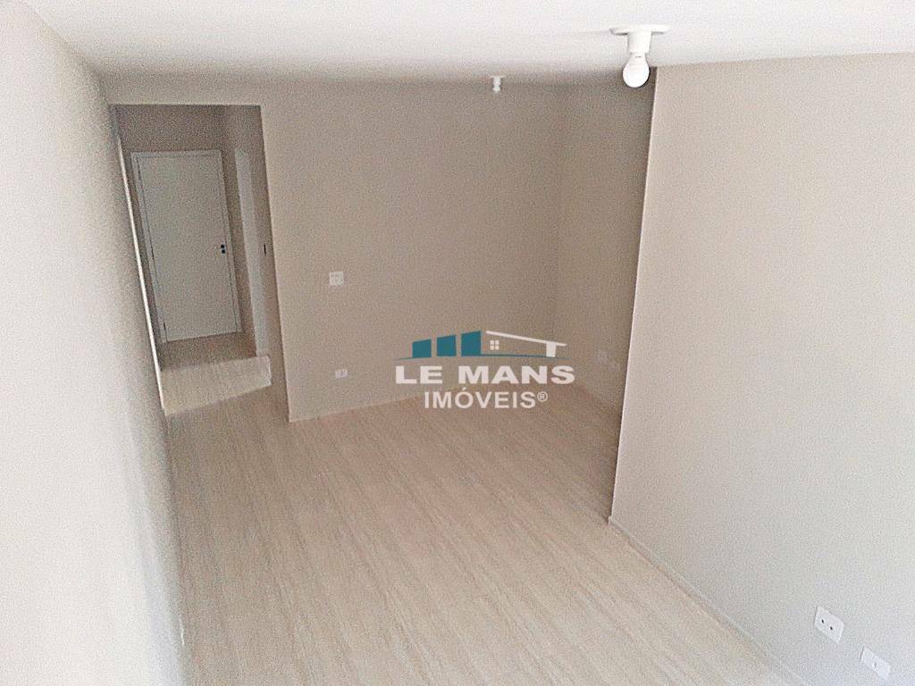 Apartamento à venda com 3 quartos, 70m² - Foto 7