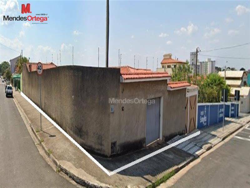 Casa à venda com 3 quartos, 200m² - Foto 1