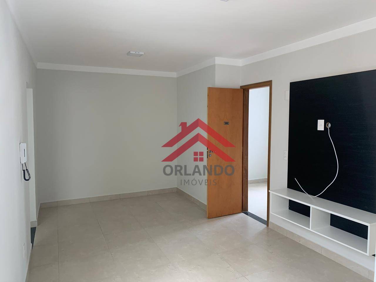 Casa à venda com 4 quartos, 225m² - Foto 1