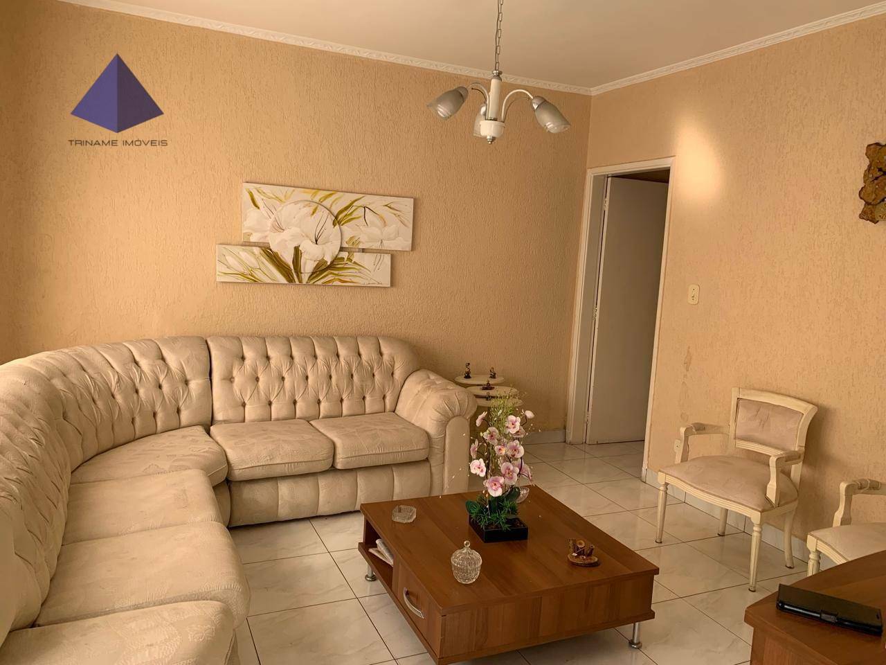 Casa à venda com 3 quartos, 140m² - Foto 1