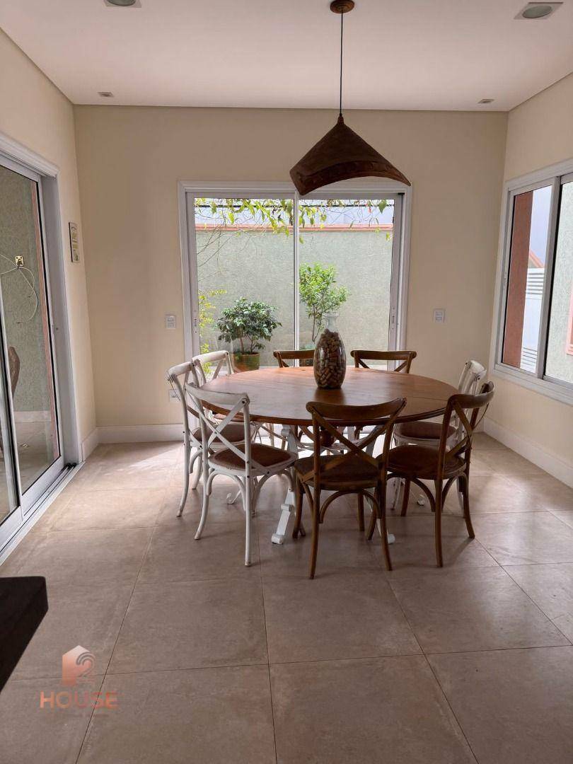 Casa de Condomínio para alugar com 2 quartos, 300m² - Foto 16