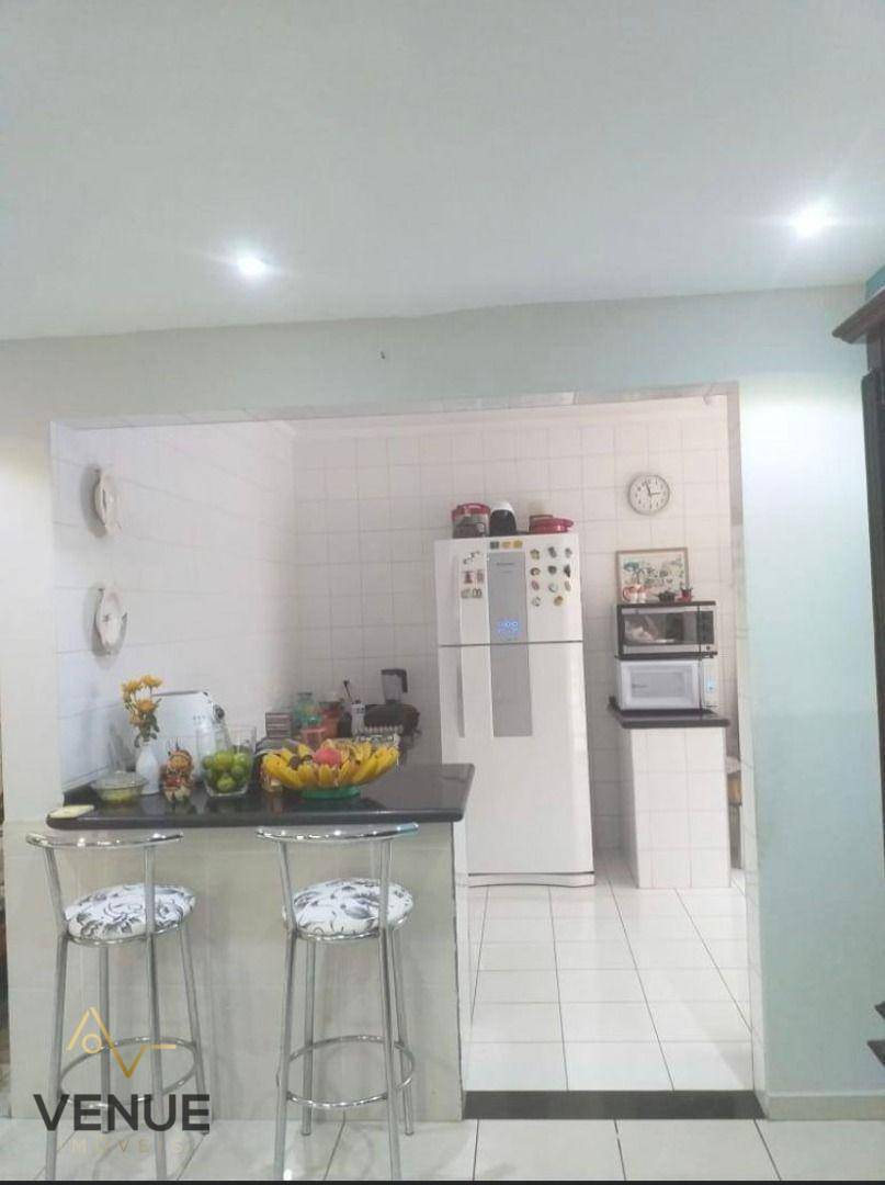 Sobrado à venda com 3 quartos, 264m² - Foto 6