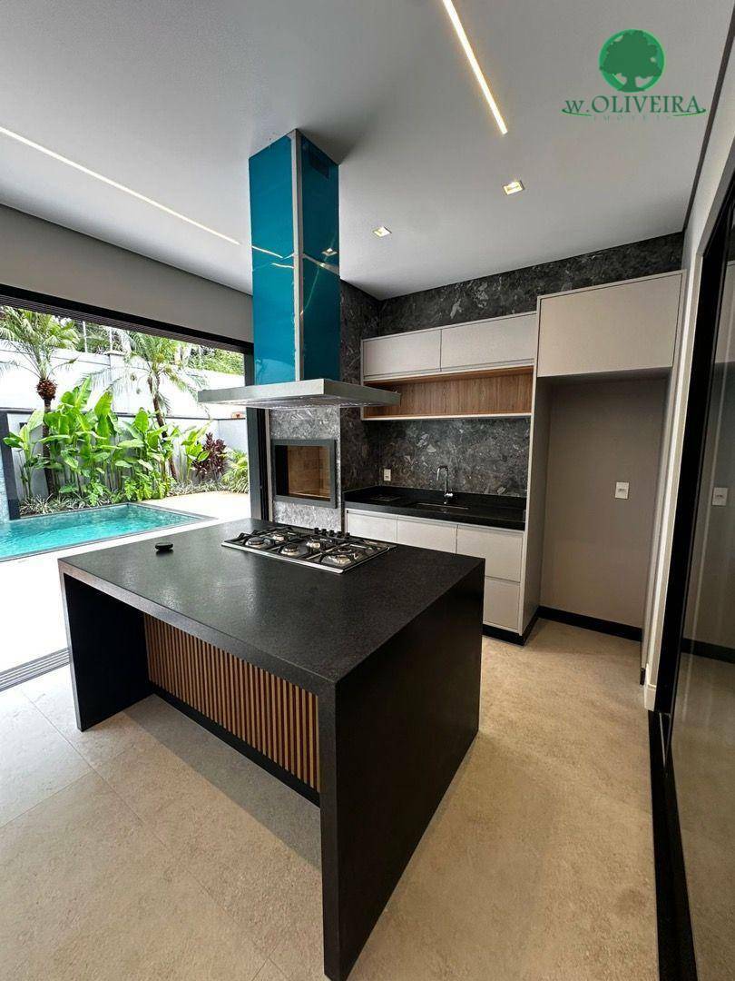 Sobrado à venda com 4 quartos, 347m² - Foto 12