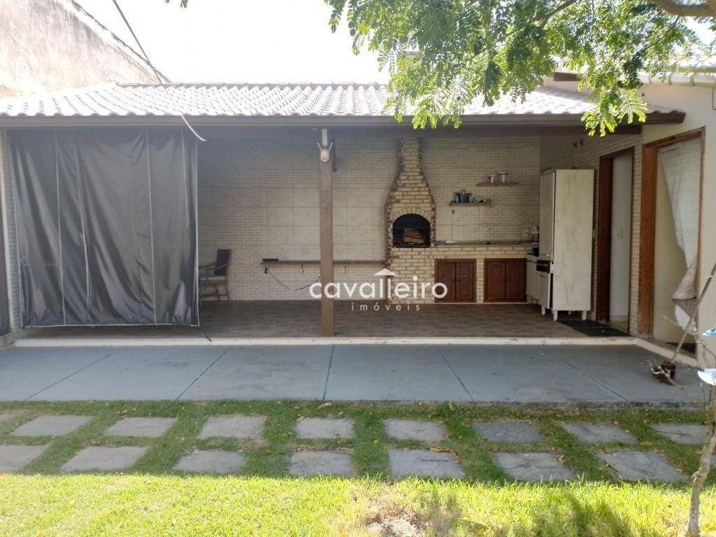 Casa à venda com 4 quartos, 200m² - Foto 2