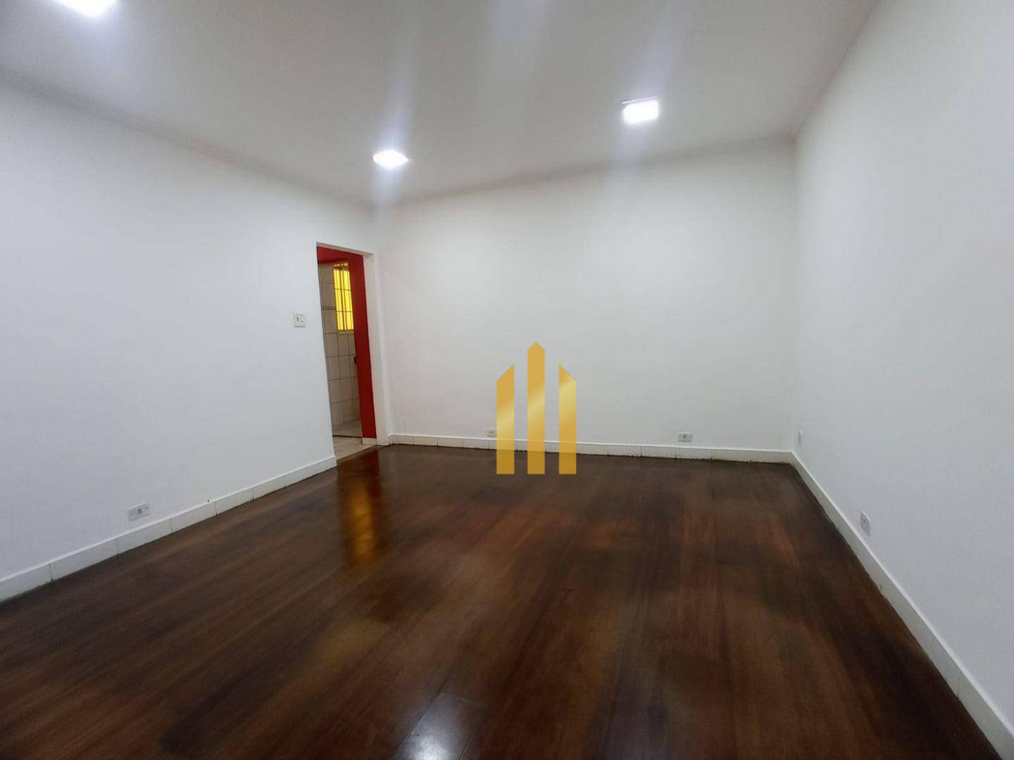 Casa para alugar com 2 quartos, 80m² - Foto 2