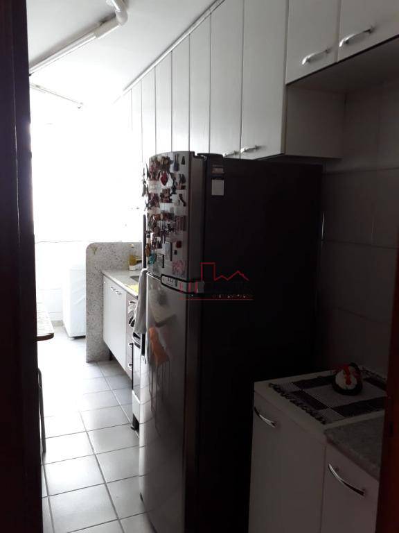 Apartamento à venda com 2 quartos, 53m² - Foto 12