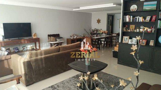 Apartamento à venda com 3 quartos, 220m² - Foto 1