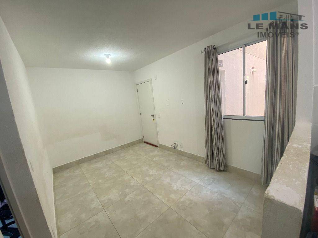 Apartamento para alugar com 2 quartos, 39m² - Foto 1