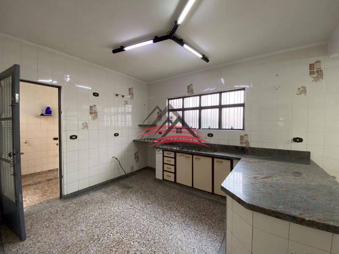 Casa à venda com 3 quartos, 360m² - Foto 6